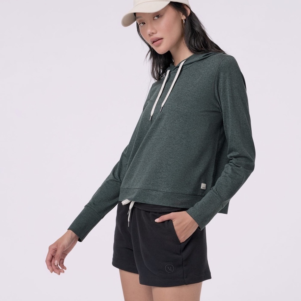 Vuori Women’s Halo Essential Hoodie Aspen Heather